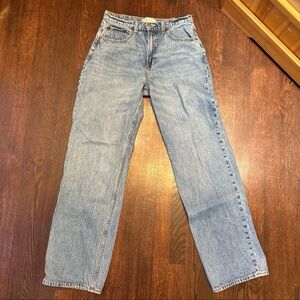 Abercrombie & Fitch Loose High Rise Jeans // Medium Was